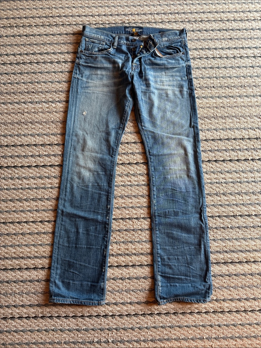 Lucky Brand Women’s Faded Indigo Straight Jeans